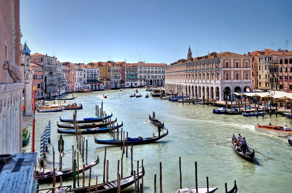 Private 2 Hour Walking Tour of Venice with St Marks and Doges Palace