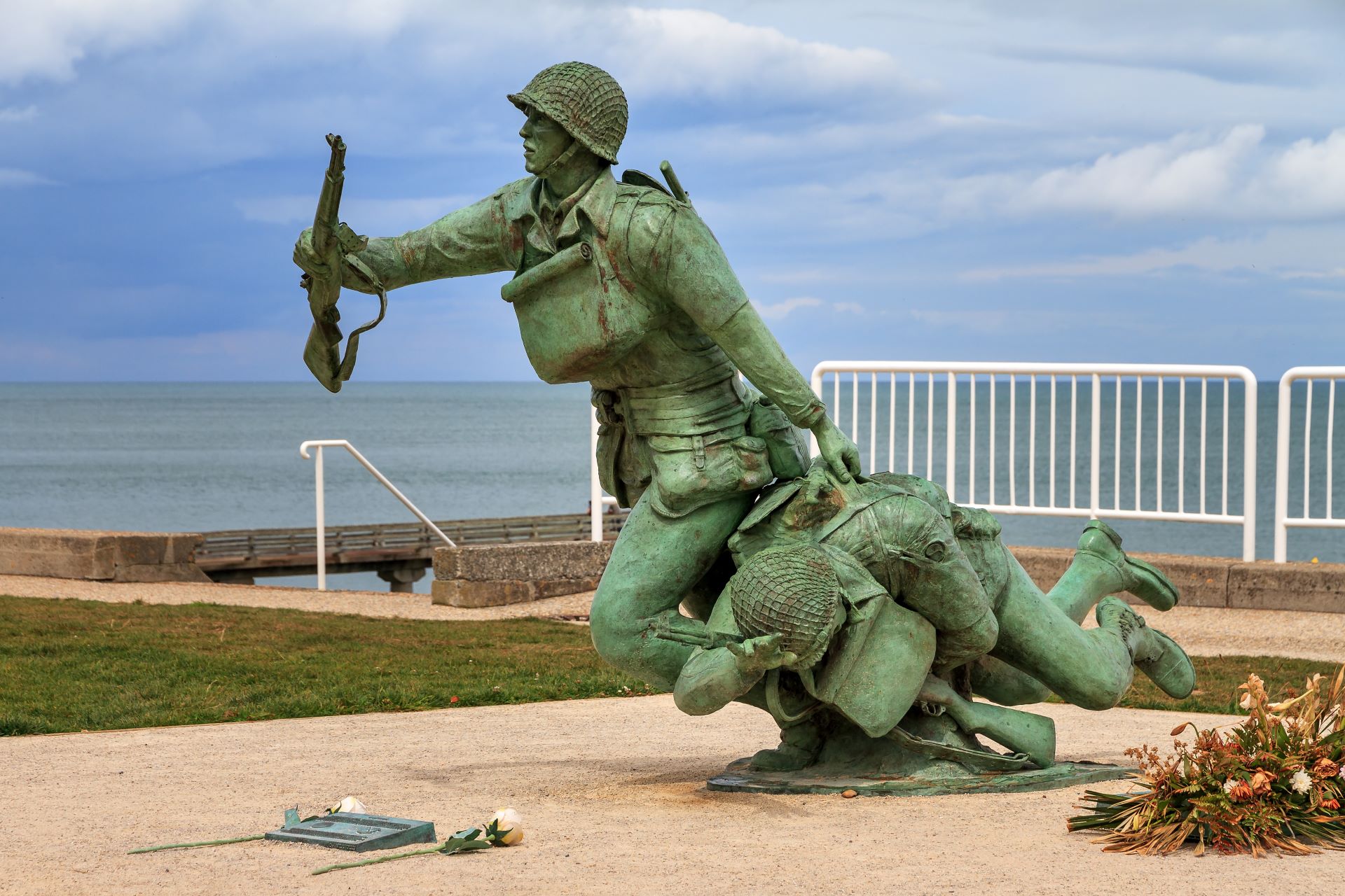 Omaha Beach Web